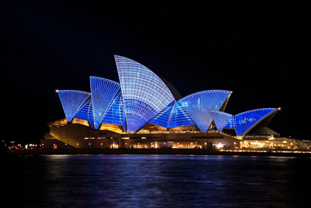 L’Opéra de Sydney : Une Symphonie Architecturale L’Opéra de Sydney : Une Symphonie Architecturale